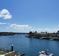 Attached Self Service Waterfront Whole Villa - Sydney - New Castle Holiday