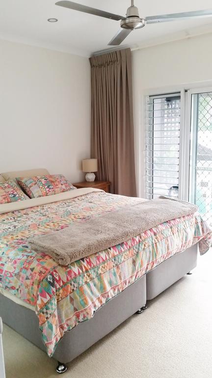 Attenborough Apartments - New Castle Holiday 3