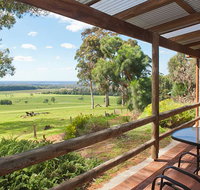 Augusta Sheoak Chalets - New Castle Holiday