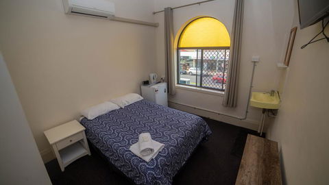 Australian Hotel - New Castle Holiday 2