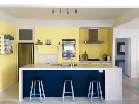 Avalon @Seafarers Beachfront - New Castle Holiday 1