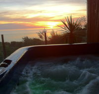 Award Winning Beach Front Retreat - New Castle Holiday