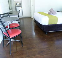 Azalea Motel - New Castle Holiday