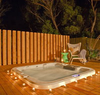 Azure Beach Retreat - Spa Luxury - New Castle Holiday