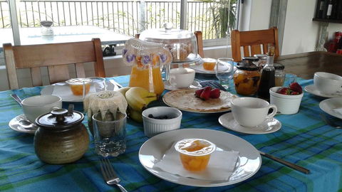 B&B Squeakygate Retreat - New Castle Holiday 3