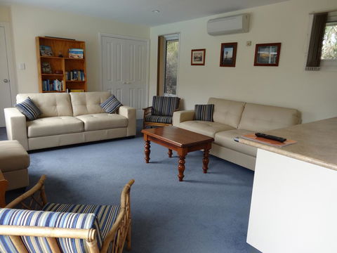 Bambra Reef Lodge - New Castle Holiday 3