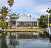 Bancroft Bay Frontage - New Castle Holiday