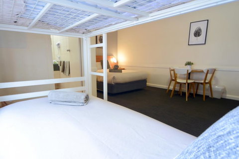 Barclay On View - New Castle Holiday 2