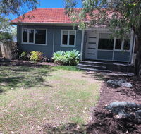 Barefoot Beach Cottage - Busselton - New Castle Holiday