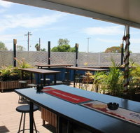 Barkly Hotel - New Castle Holiday