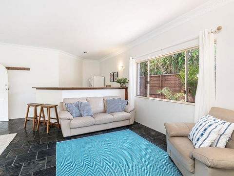 Barneys At Suffolk - New Castle Holiday 3