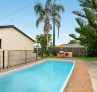Bass House - New Castle Holiday