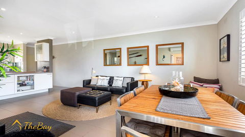Bay Village No.7 Shoal Bay - New Castle Holiday 3