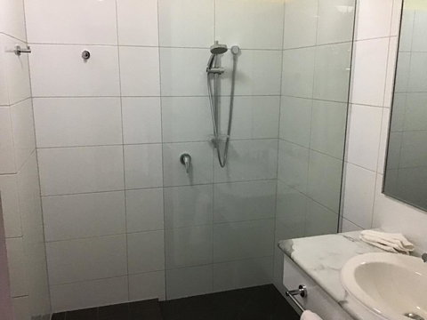 Bayview Motel - New Castle Holiday 1