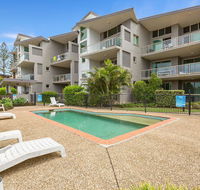 BEACH BLISS LUXURIOUS APARTMENT with POOL - New Castle Holiday