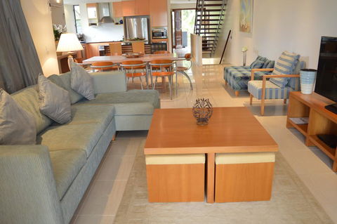 Beach House Apartment 1 - New Castle Holiday 2