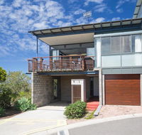 Beach View At One Mile' 8/26 One Mile Close - infinity complex pool  WIFI - New Castle Holiday