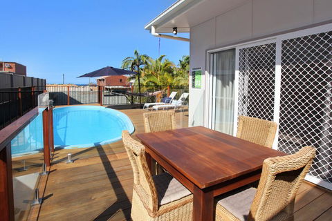 BEACH, SHOPS & FABULOUS VACATION HOME! - New Castle Holiday 0