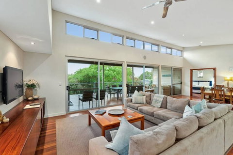 BeachBlu Holiday Home - New Castle Holiday 1