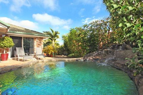 BEACHED @ COOLUM, Pet Friendly, WIFI, Linen Supplied - New Castle Holiday 2