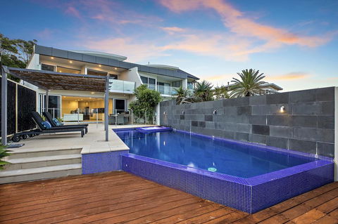 Beachfront #12 - New Castle Holiday 0