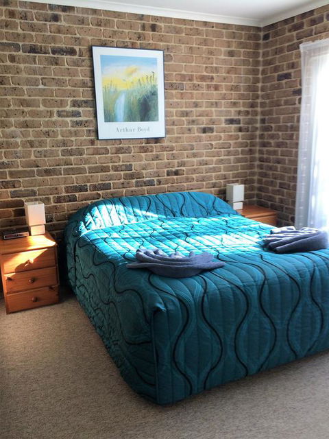 Beachfront Apartments - New Castle Holiday 3