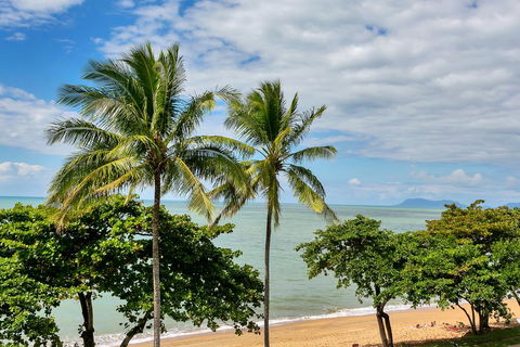 Beachfront Apartments On Trinity Beach - New Castle Holiday 1