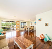 Beachfront at Bribie - New Castle Holiday