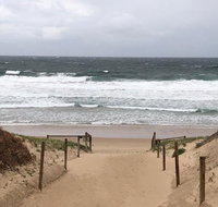 Beachfront Living Cronulla - New Castle Holiday