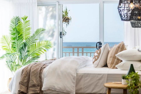 Beachfront Vila Gold Coast - New Castle Holiday 1