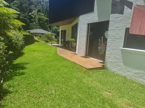RESIDENTIAL 4 BEDROOM House - New Castle Holiday 2