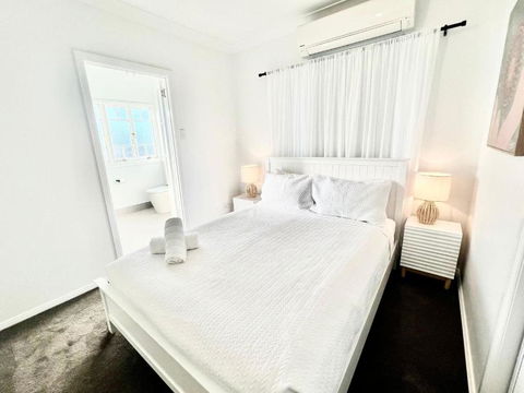 Renovated Queenslander - Upstairs 2km To Stadium - New Castle Holiday 2