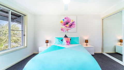 RED Rock - Townhouse In Town - New Castle Holiday 3