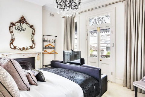 Refined Paddington Corner Terrace With Parking - New Castle Holiday 2
