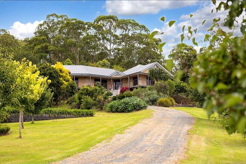 Regatta Park: Where The Land Meets The Sea - New Castle Holiday 2