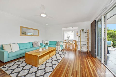 RELAX @48 CLOSE TO BEACH Sleeps 7 - New Castle Holiday 2