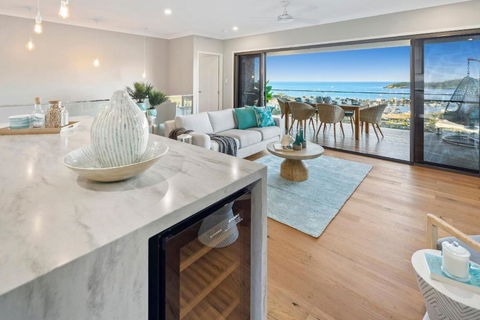 Relax & Daydream At 2 Elementa - New Castle Holiday 3