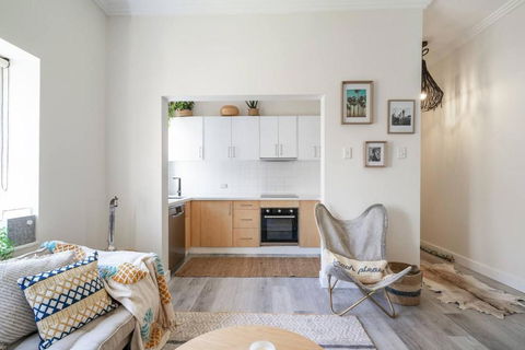Relaxed Coogee Coastal Living With Ocean Views - New Castle Holiday 2