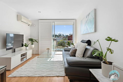 Relaxing Sunny North-Facing 2-Bed Apt In Vaucluse - New Castle Holiday 0