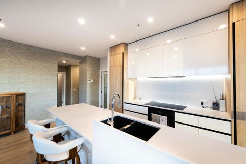 Renai 27 - 2 Bedroom Apt In Manuka - New Castle Holiday 3