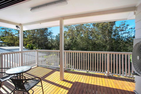 Renovated Coastal Getaway With Water Views - New Castle Holiday 1