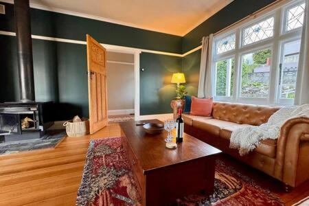 Renovated Cottage Near Cataract Gorge Launceston - New Castle Holiday 0