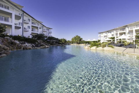 RESORT ON THE BEACH 1219/20 - New Castle Holiday 0