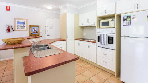 Resort Style Unit Across From The Water - New Castle Holiday 3