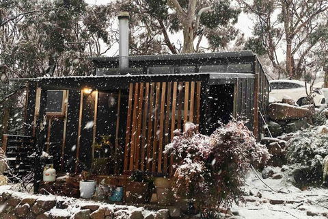 ReThynk Unique Tiny Home East Jindabyne - New Castle Holiday 0