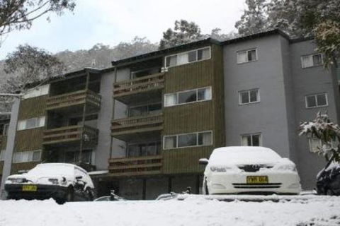 Retro 2 Bedroom Apartment - New Castle Holiday 1