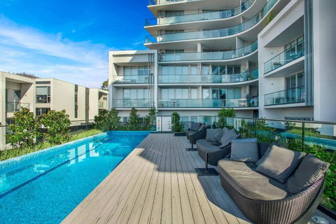 Retro Modern With Pool Near Westfield Doncaster - New Castle Holiday 3