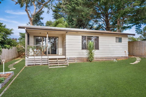 Rhyll Rendezvous - New Castle Holiday 0