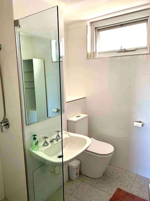 Right In Fremantle - New Castle Holiday 3