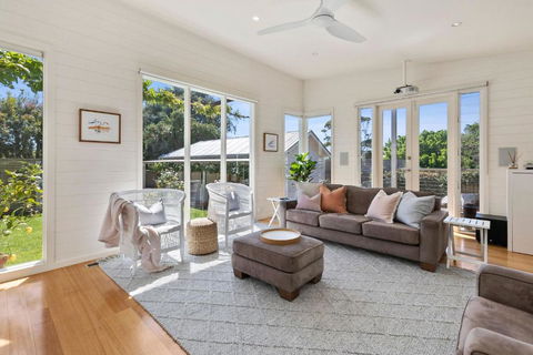 RIPVIEW In Old Lonnie - New Castle Holiday 3